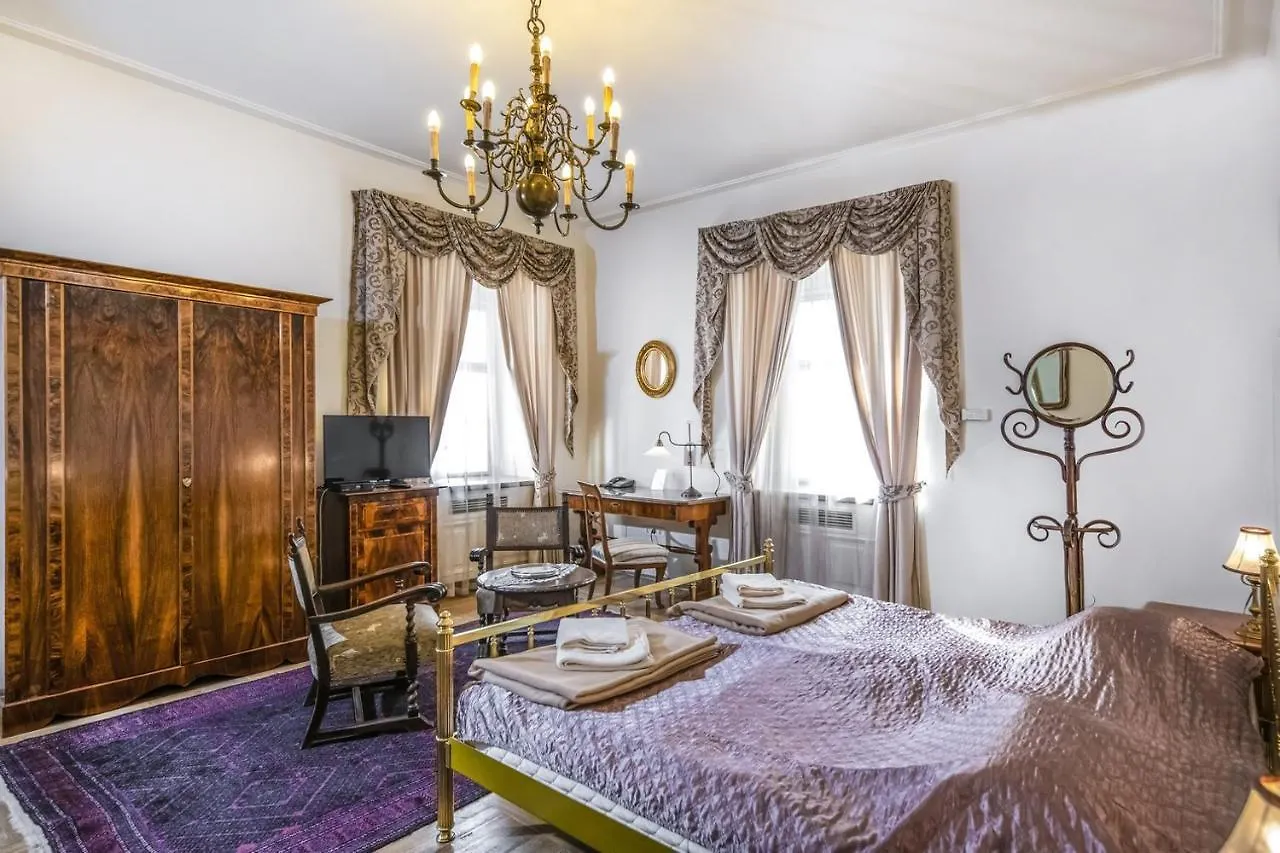 Academy Pension Budapest Bed & Breakfast