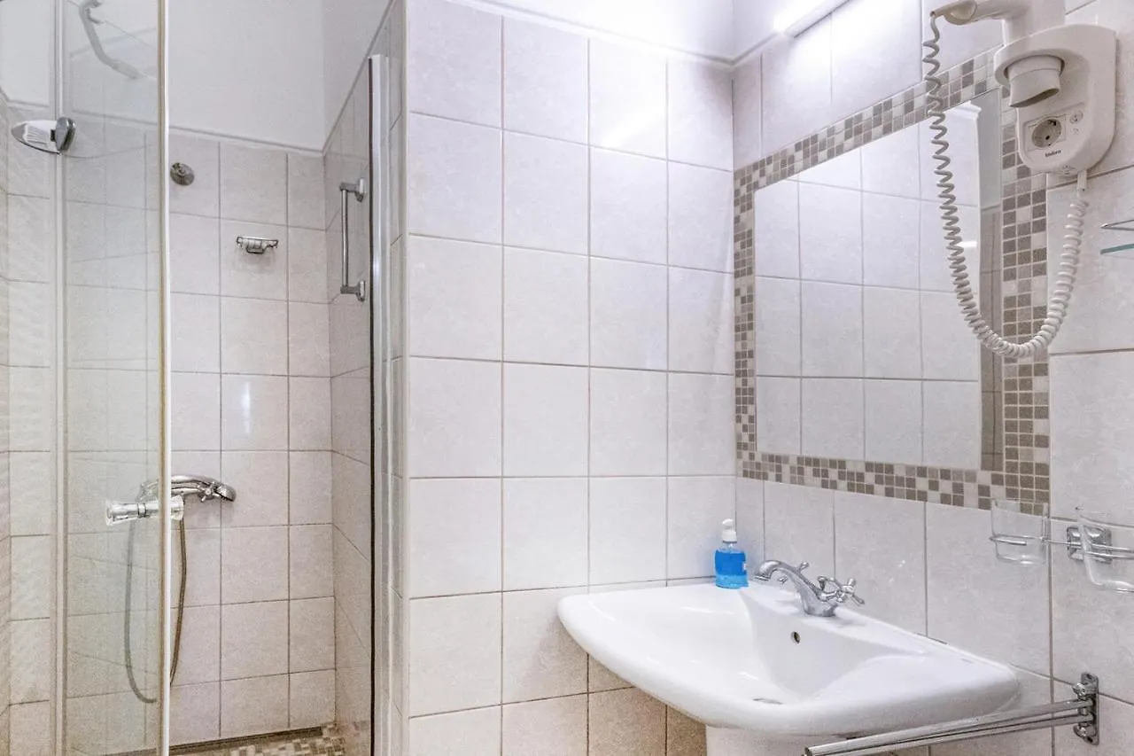 Academy Pension Budapest Bed & Breakfast